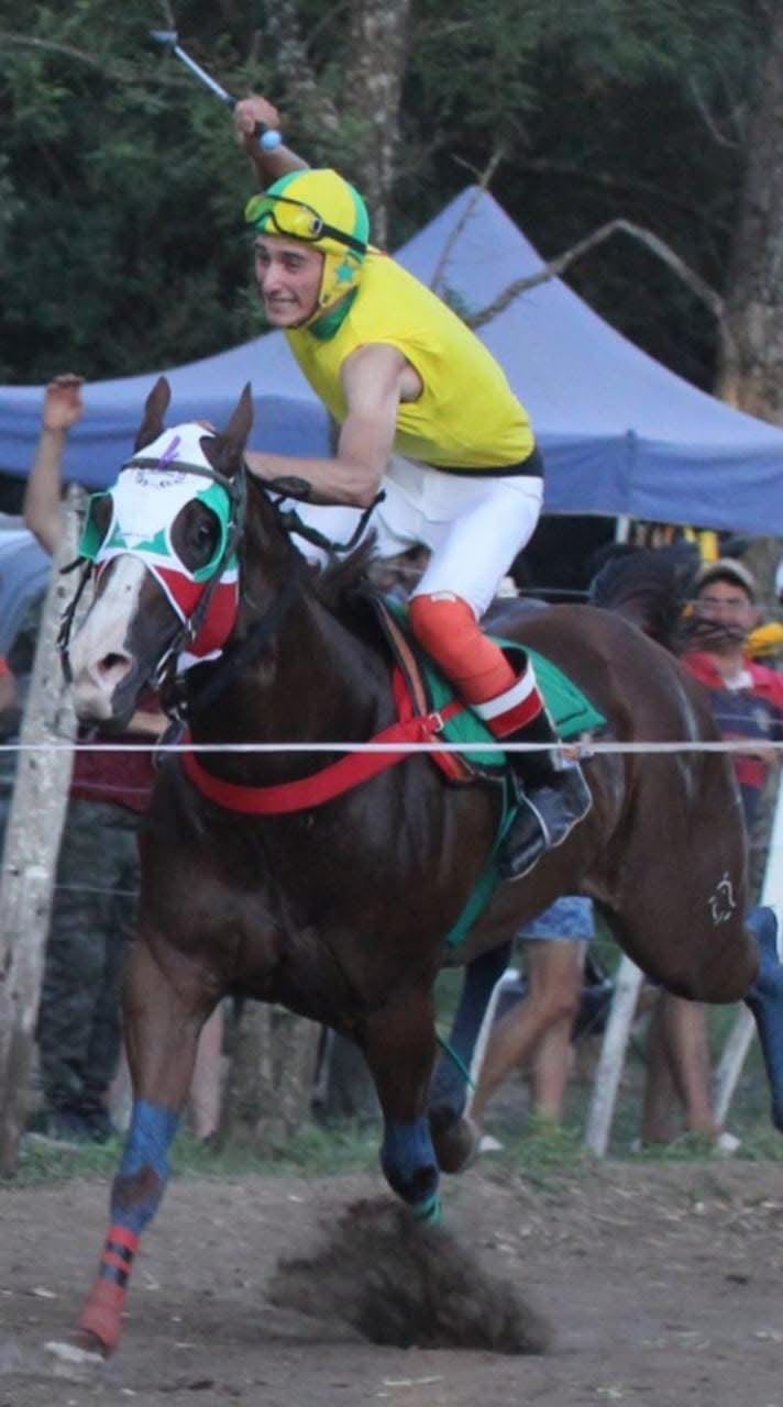 Oroite Candy Naifa corriendo una carrera